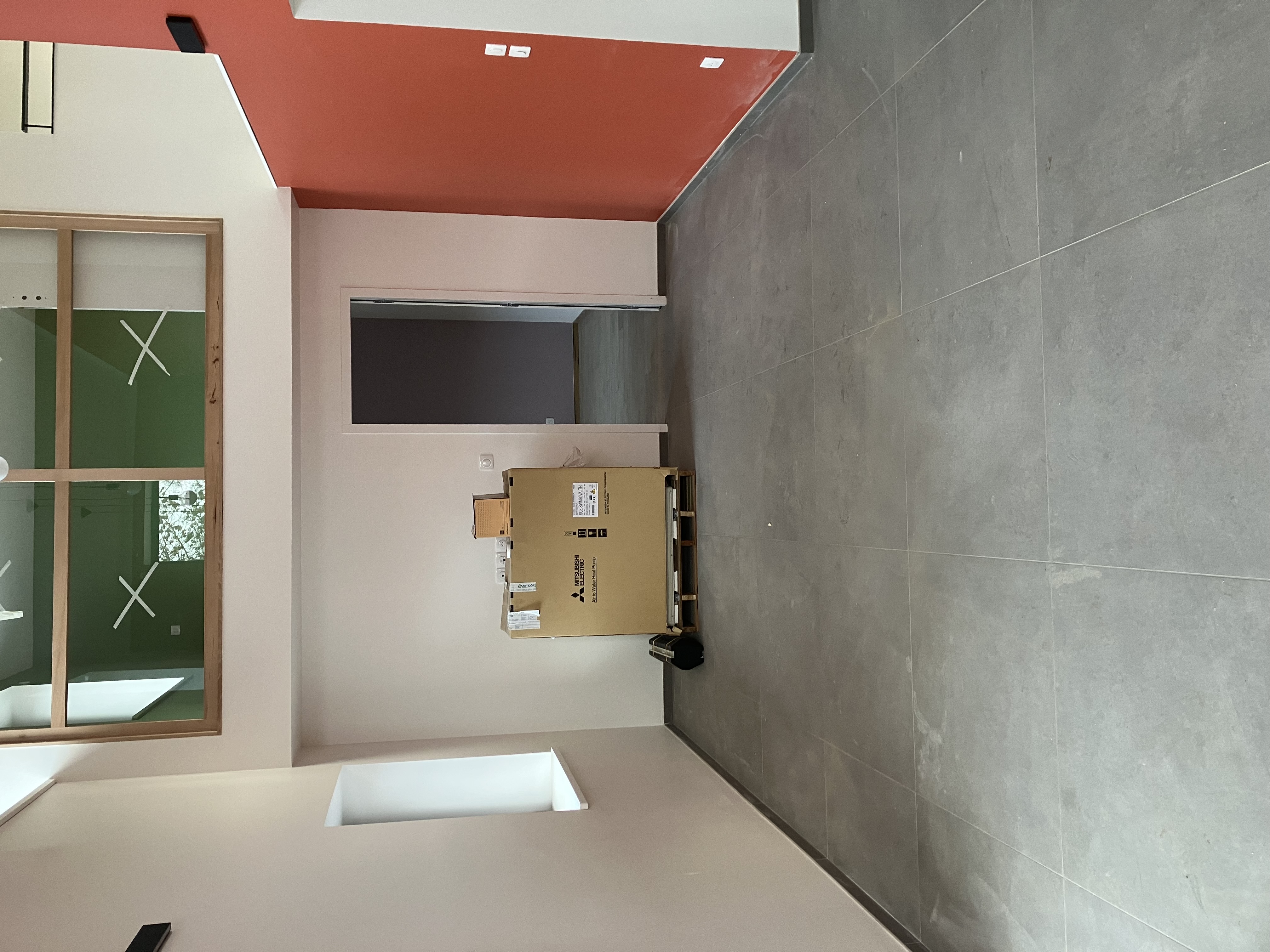 Avant — fin de chantier (poussières et traces)